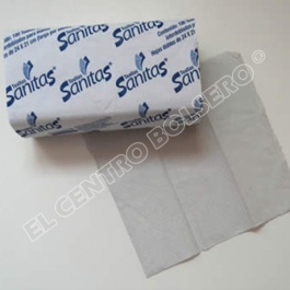 toallas sanitas blancas de papel interdobladas para manos