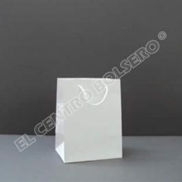 bolsas de papel bond blanco con asas de macrame mini